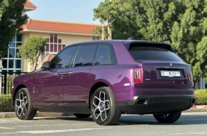 Rolls-Royce Cullinan – Purple, Desert Three-Quarter